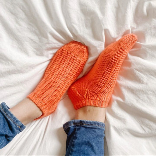 Neon Rays Socks // PDF Knitting Pattern - Red Sock Blue Sock Yarn Co